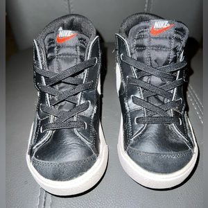 Toddler boy Nike 10c high tops